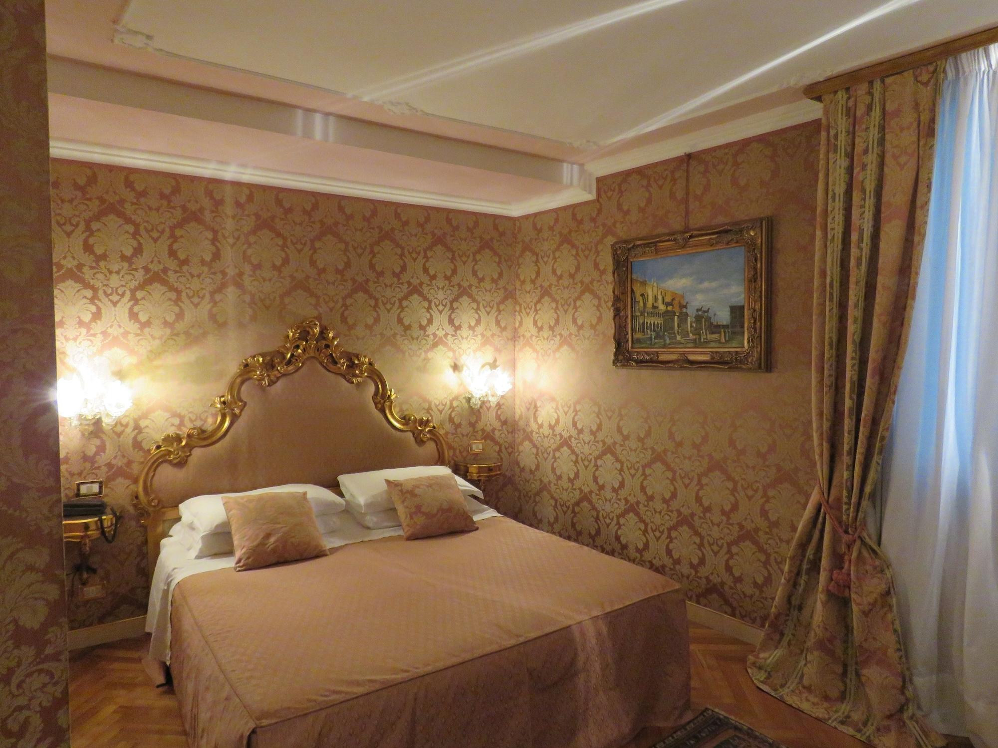 Hotel Antico Doge - A Member Of Elizabeth Hotel Group Veneţia Exterior foto