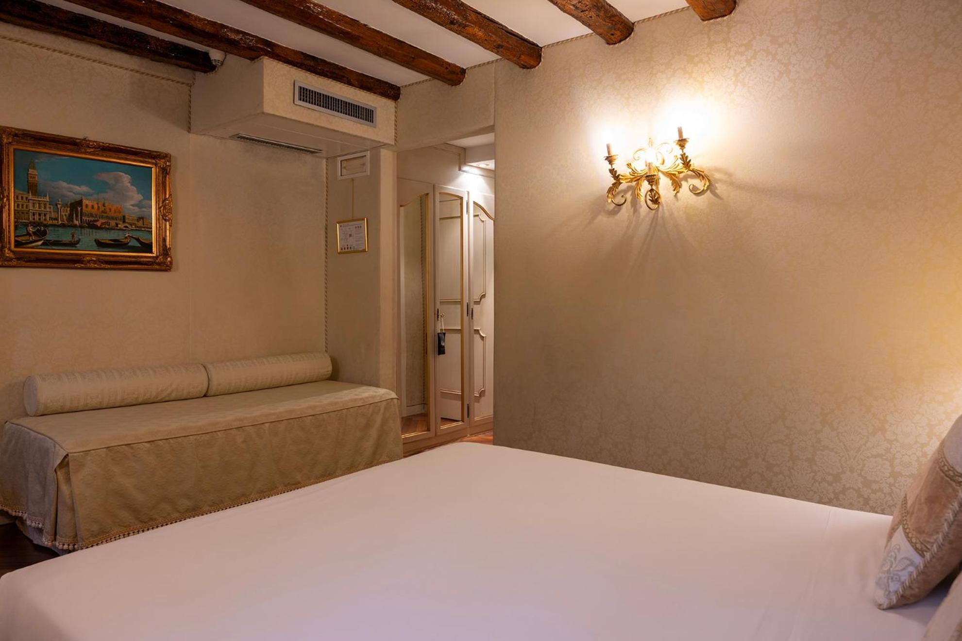 Hotel Antico Doge - A Member Of Elizabeth Hotel Group Veneţia Exterior foto